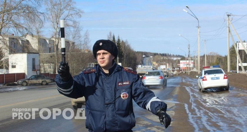Водителей с многолетним стажем заставят пересдавать права в конце апреля - вот причина