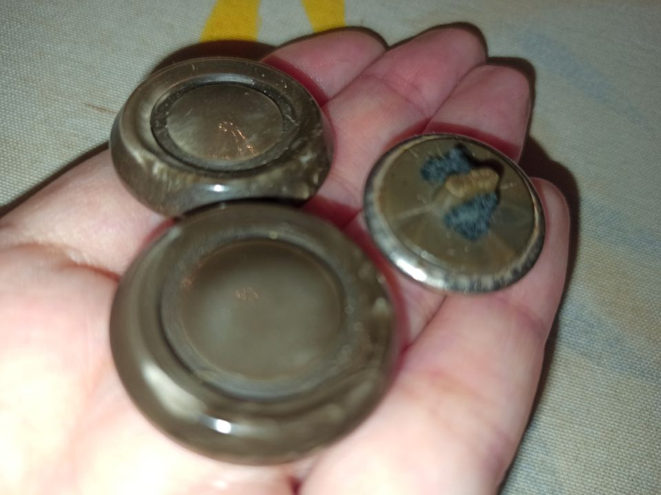 Невозможное возможно: 5 креативных идей для использования старых пуговиц