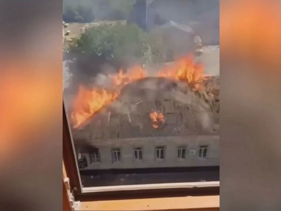     :