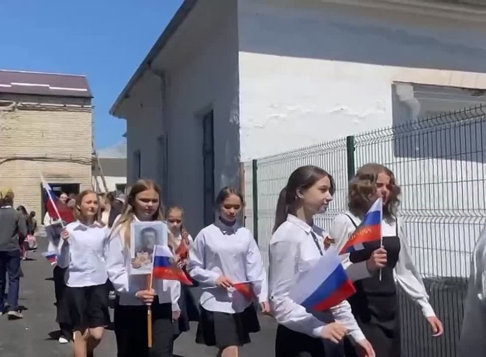               , ,    