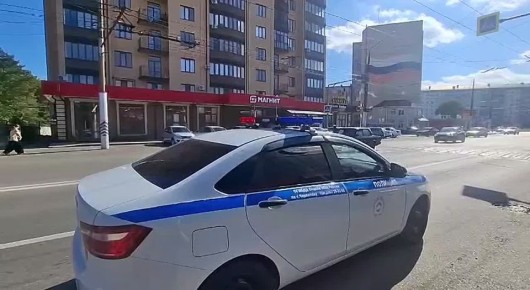 Сотрудники Госавтоинспекции Отдела МВД России по г. Черкесску с помощью специального громкоговорящего оборудования обращаются к жителям и гостям Карачаево-Черкесской Республики с призывом строго соблюдать Правила дорожного...