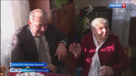 Рашид Темрезов выразил соболезнования родственникам своего классного руководителя Анны Юбко