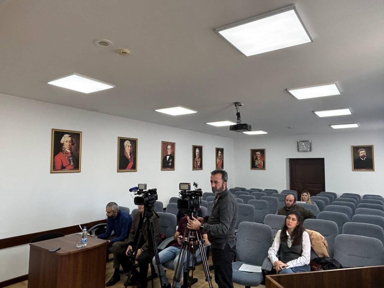 С участием журналистов и общественности на круглом столе в прокуратуре республики обсудили итоги работы по противодействию коррупции С участием журналистов и общественности на круглом столе в прокуратуре республики обсудили итоги работы по противодействию коррупции