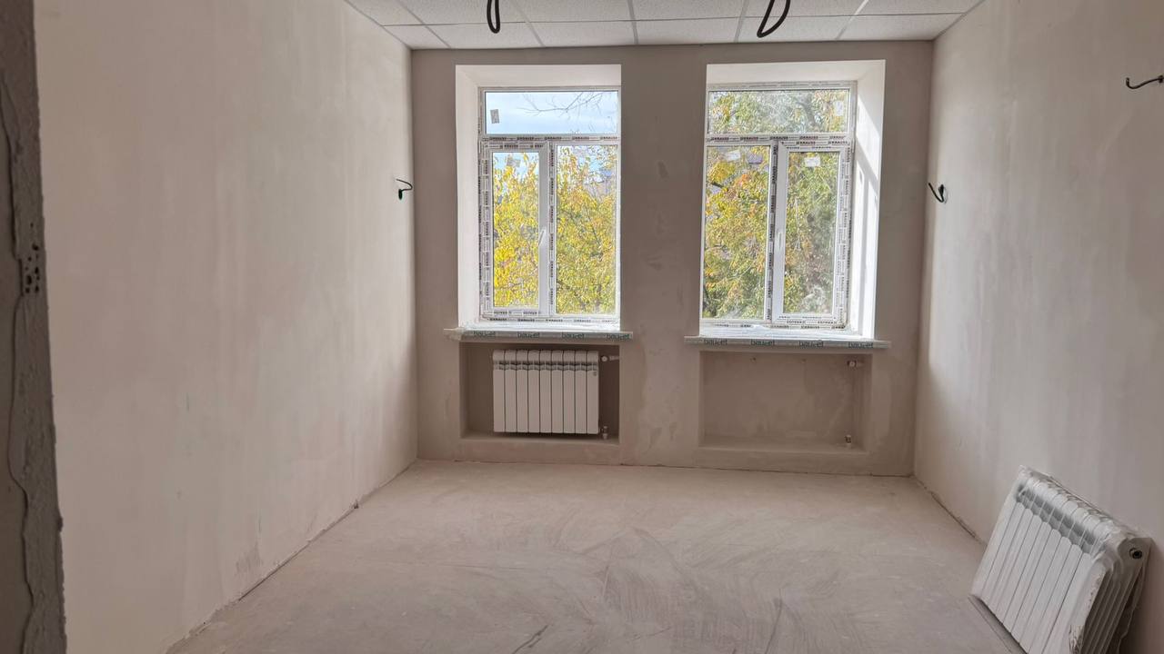 Заместитель председателя Правительства КЧР Евгений Поляков и министр образования и науки КЧР Инна Кравченко посетили специальную (коррекционную) общеобразовательную школу-интернат I вида с целью осмотра хода капитального... Заместитель председателя Правительства КЧР Евгений Поляков и министр образования и науки КЧР Инна Кравченко посетили специальную (коррекционную) общеобразовательную школу-интернат I вида с целью осмотра хода капитального...