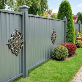 Преобразование забора из профнастила