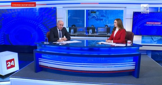 Началась традиционная Прямая линия Главы Карачаево-Черкесии Р. Темрезова с жителями республики