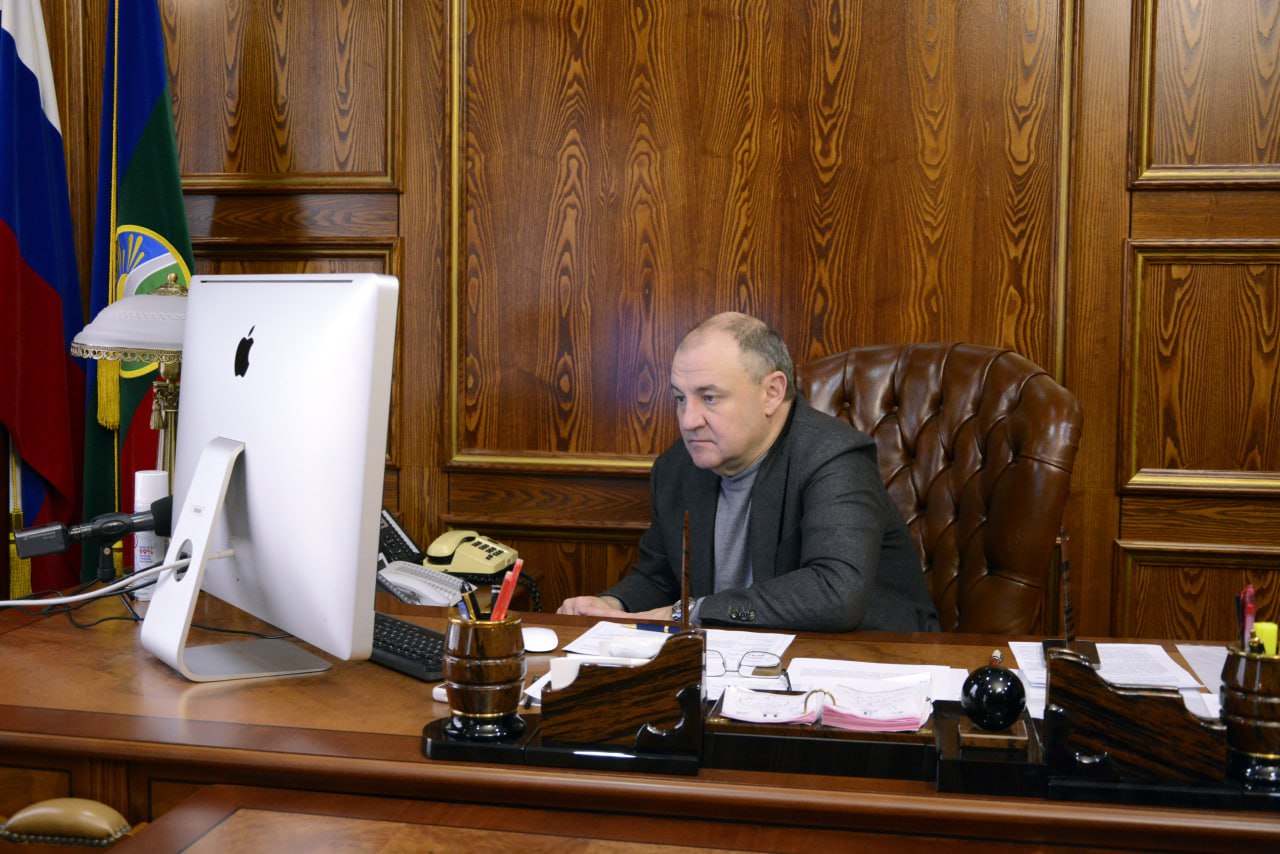 Началась традиционная Прямая линия Главы Карачаево-Черкесии Р. Темрезова с жителями республики Началась традиционная Прямая линия Главы Карачаево-Черкесии Р. Темрезова с жителями республики