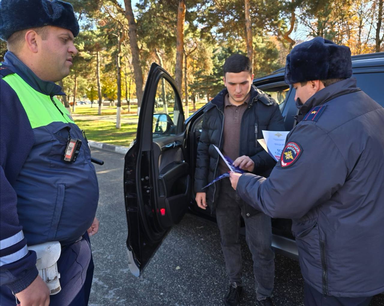 Сотрудники Госавтоинспекции МО МВД России «Карачаевский» провели очередную профилактическую акцию, направленную на предупреждение преступлений, совершаемых с использованием информационно-телекоммуникационных технологий Сотрудники Госавтоинспекции МО МВД России «Карачаевский» провели очередную профилактическую акцию, направленную на предупреждение преступлений, совершаемых с использованием информационно-телекоммуникационных технологий