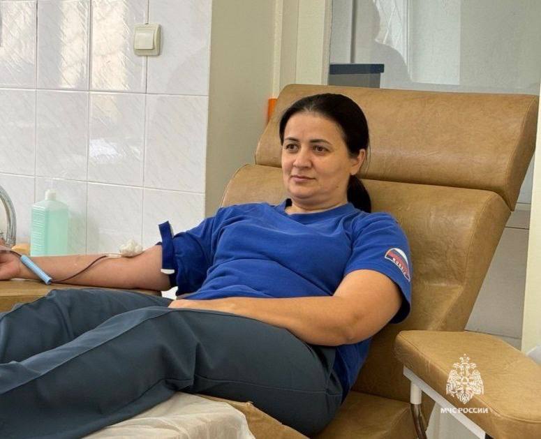 В рамках 35-летия МЧС России сотрудники чрезвычайного ведомства провели донорскую акцию В рамках 35-летия МЧС России сотрудники чрезвычайного ведомства провели донорскую акцию