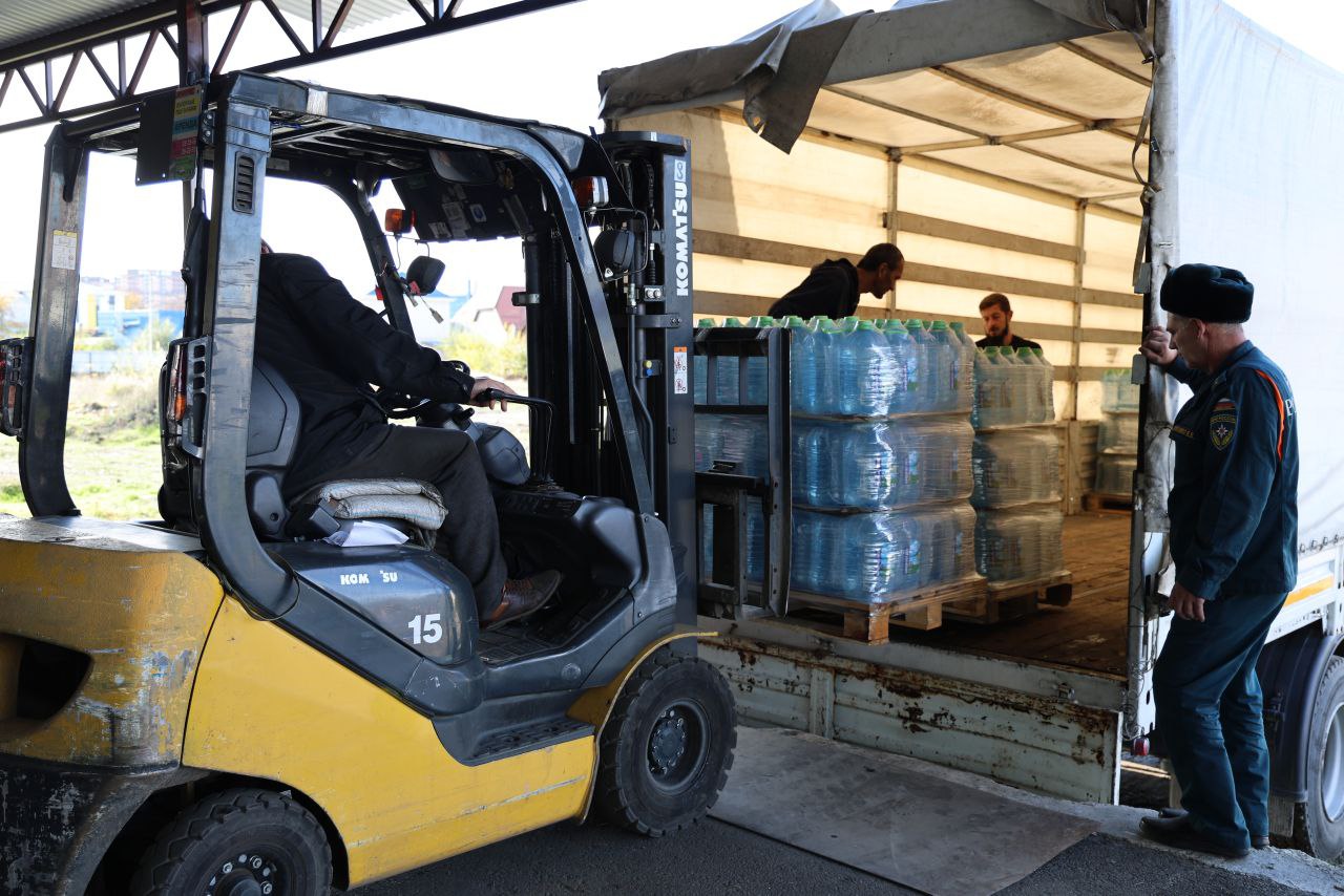 Девять тонн воды получат жители Запорожской области Девять тонн воды получат жители Запорожской области