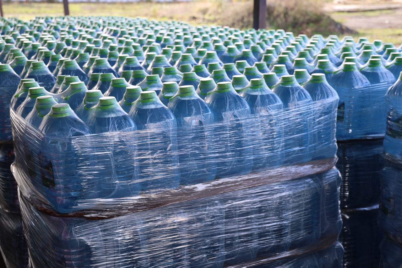Девять тонн воды получат жители Запорожской области Девять тонн воды получат жители Запорожской области