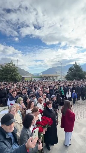 В Карачаевске прошло траурное мероприятие, посвященное 82-й годовщине депортации карачаевского народа в Казахстан и Среднюю Азию