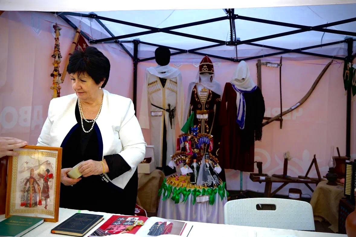 Алексей Баскаев: Сегодня в Черкесске прошел фестиваль ко Дню народного единства Алексей Баскаев: Сегодня в Черкесске прошел фестиваль ко Дню народного единства