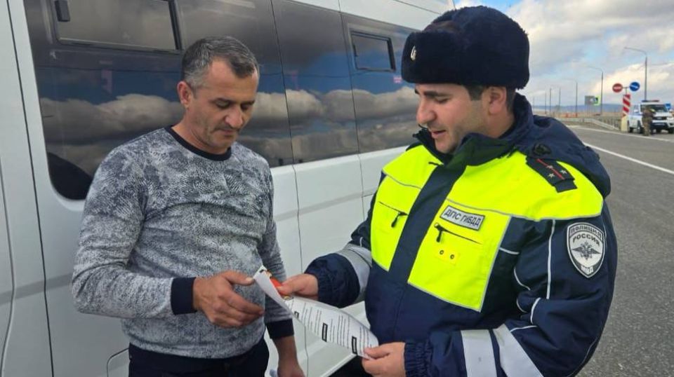 Сотрудники Госавтоинспекции Отдела МВД России по Прикубанскому району провели профилактическую акцию, направленную на повышение безопасности дорожного движения и предупреждение мошенничества Сотрудники Госавтоинспекции Отдела МВД России по Прикубанскому району провели профилактическую акцию, направленную на повышение безопасности дорожного движения и предупреждение мошенничества