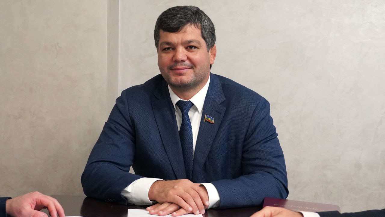 В Парламенте КЧР прошло заседание Комитета по национальной политике, внешним связям, делам НКО и СМИ