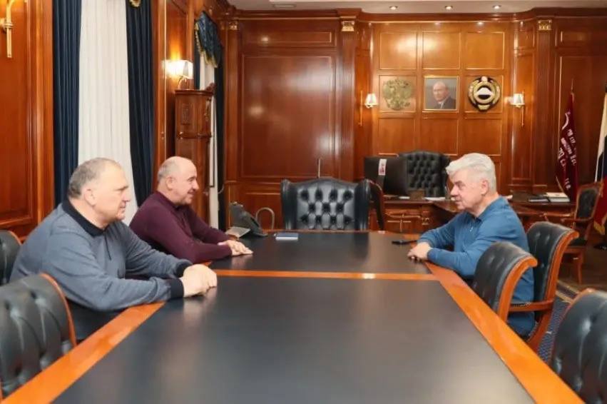 В Карачаево-Черкесии с рабочим визитом находится Первый заместитель председателя Комитета Совета Федерации по обороне и безопасности, Герой России, генерал-полковник Виктор Бондарев