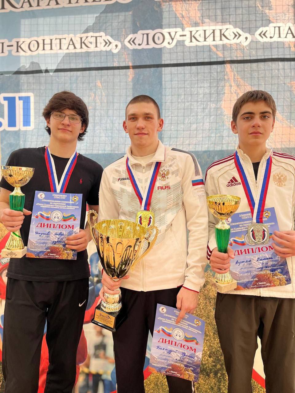 Кикбоксеры Черкесска показали топовый уровень