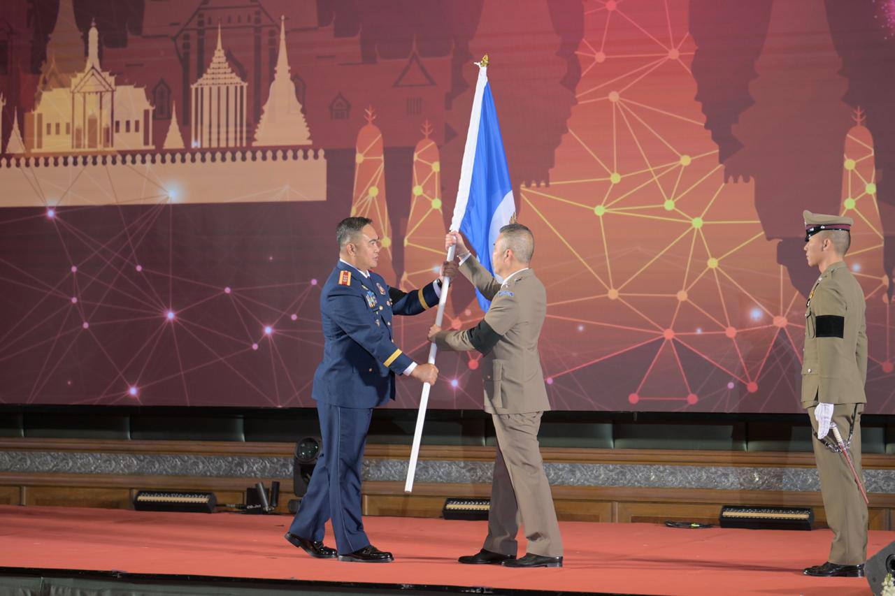 Ирина Волк: Фото заключительного дня 43-й конференции АСЕАНОПОЛ в Бангкоке, в работе которой приняла участие делегация Министерства внутренних дел Российской Федерации под руководством нашего Министра Владимира Колокольцева Ирина Волк: Фото заключительного дня 43-й конференции АСЕАНОПОЛ в Бангкоке, в работе которой приняла участие делегация Министерства внутренних дел Российской Федерации под руководством нашего Министра Владимира Колокольцева