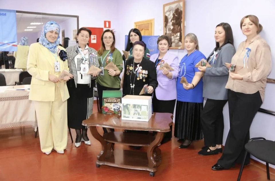 -                  ,    -    ...