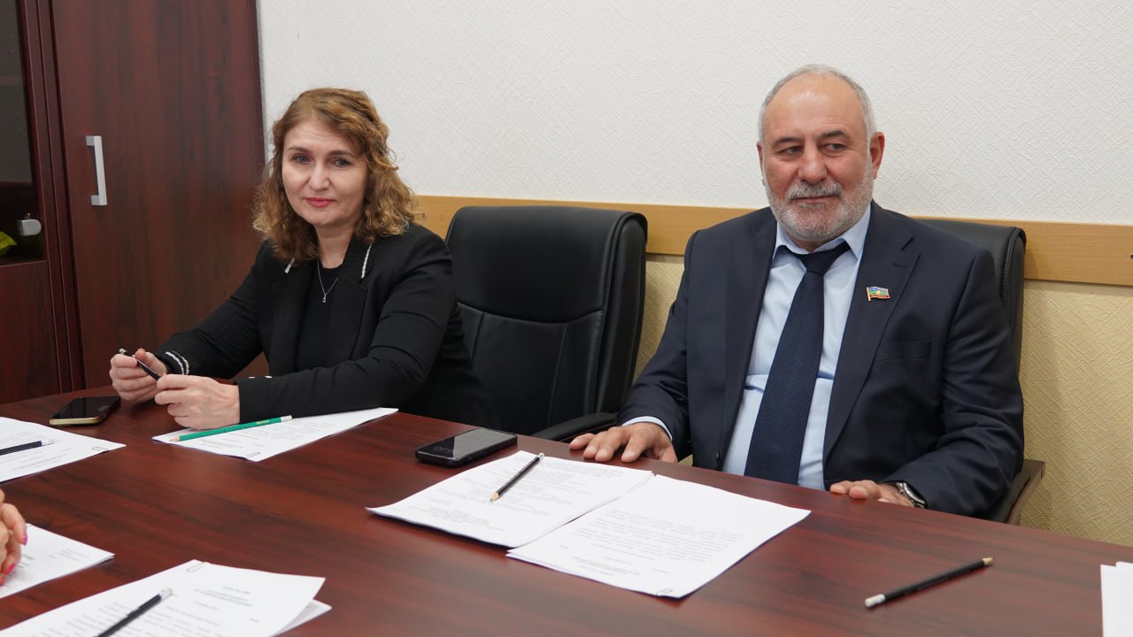 Александр Чайка провел заседание Комитета НС КЧР по Регламенту и мандатным вопросам Александр Чайка провел заседание Комитета НС КЧР по Регламенту и мандатным вопросам