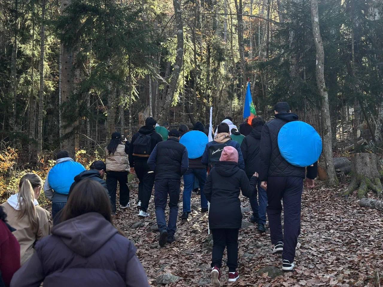 По поручению Главы Карачаево-Черкесии Рашида Темрезова министерство по делам молодежи КЧР продолжает проводить командообразующие мероприятия для участников образовательной программы кадрового конкурса «Герои... По поручению Главы Карачаево-Черкесии Рашида Темрезова министерство по делам молодежи КЧР продолжает проводить командообразующие мероприятия для участников образовательной программы кадрового конкурса «Герои...