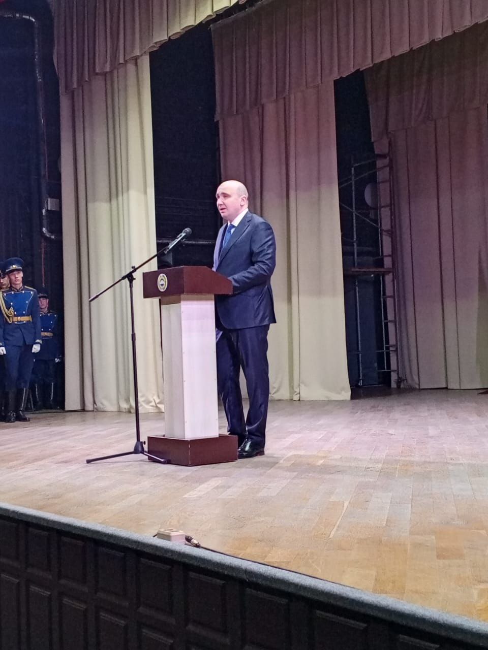 В эти минуты судьи Черкесского городского суда принимают поздравления с 80 летием образования В эти минуты судьи Черкесского городского суда принимают поздравления с 80 летием образования