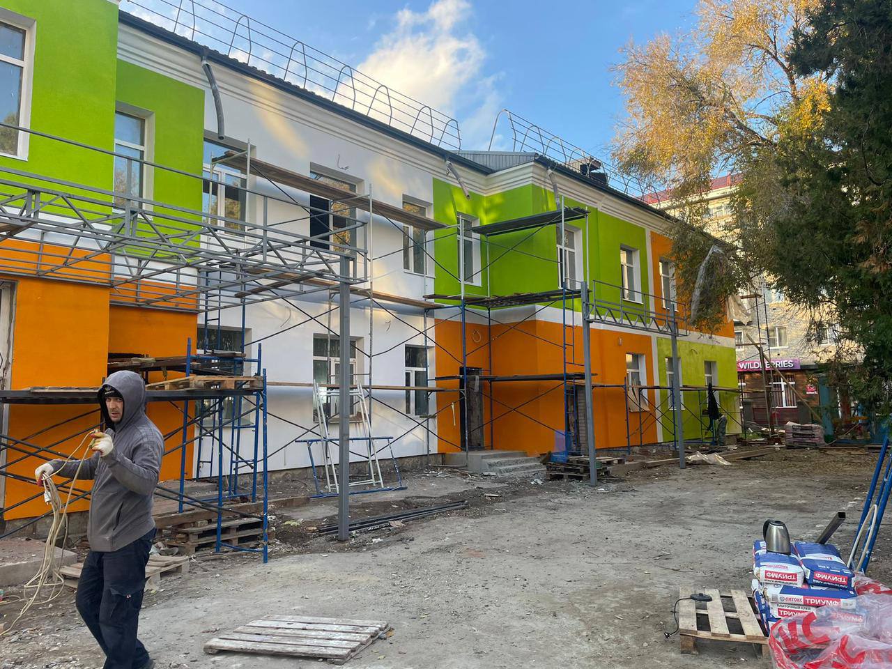 Прокуратура республиканской столицы осуществляет надзорное сопровождение проводимых работ по капитальному ремонту здания детского сада