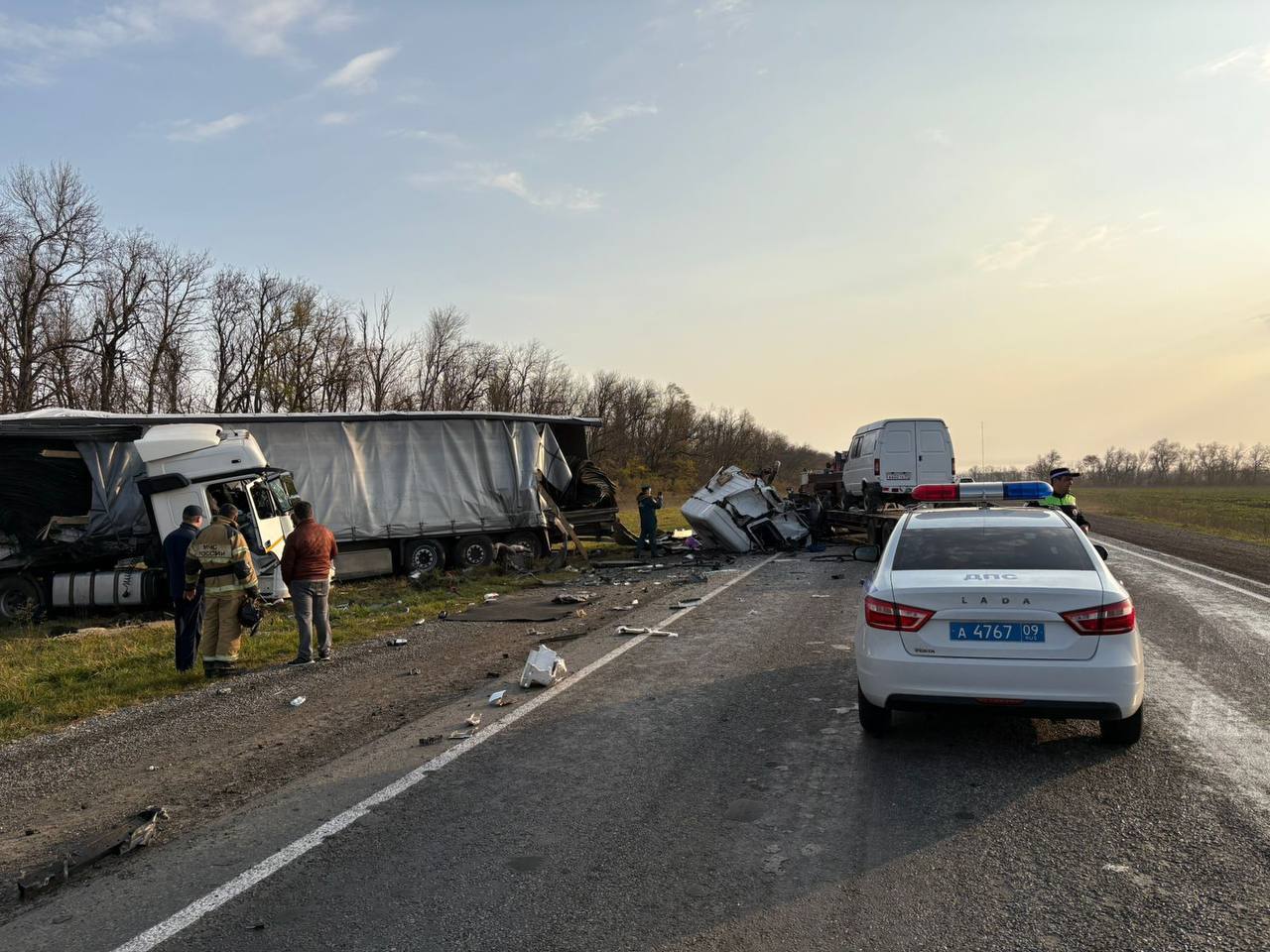 На трассе «Лермонтов – Черкесск» столкнулись два грузовика: оба водителя госпитализированы На трассе «Лермонтов – Черкесск» столкнулись два грузовика: оба водителя госпитализированы