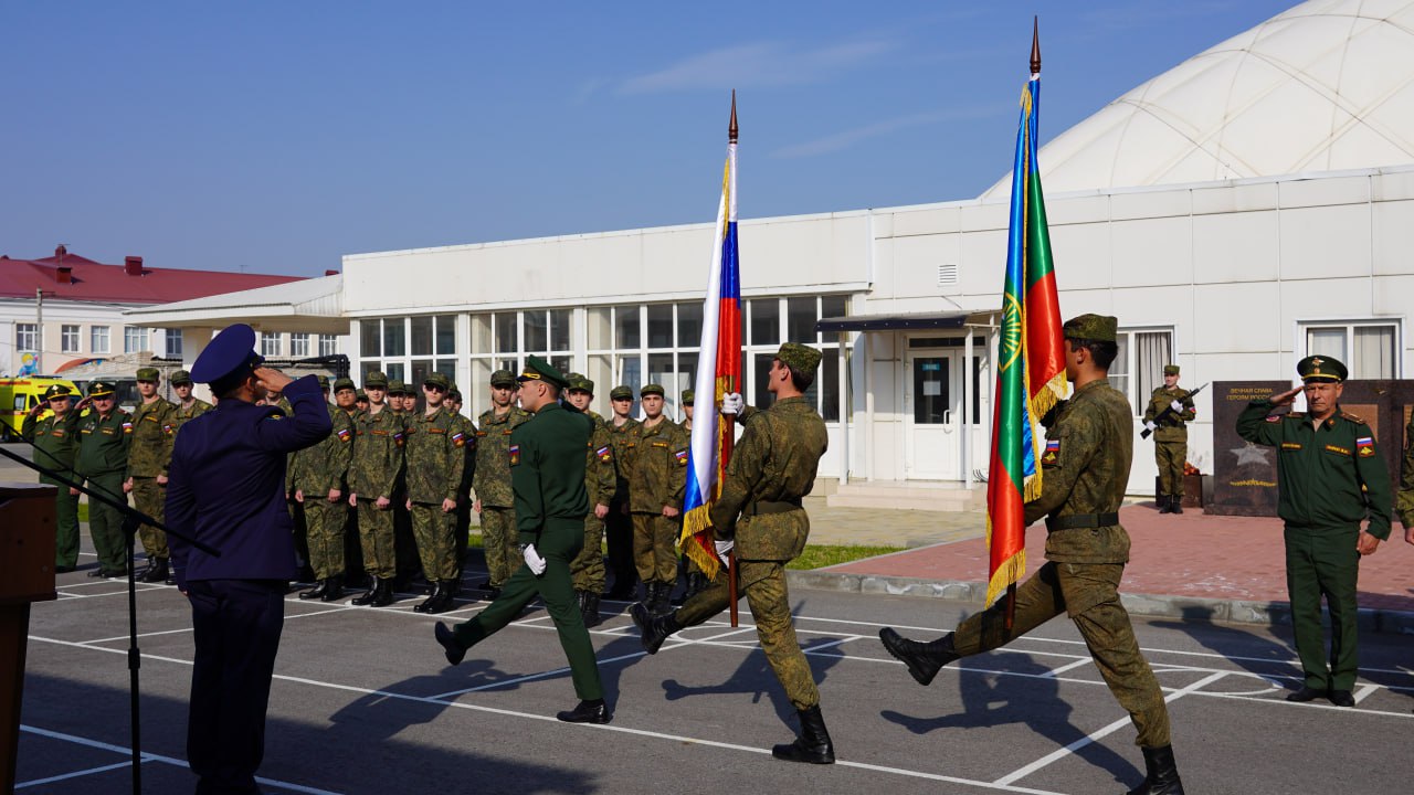 В рамках визита в Карачаево-Черкесию делегации парламентариев Совета Федерации и Республики Южная Осетия посетили Военный учебный центр имени Героя России Канамата Боташева, созданный на базе Северо-Кавказской...