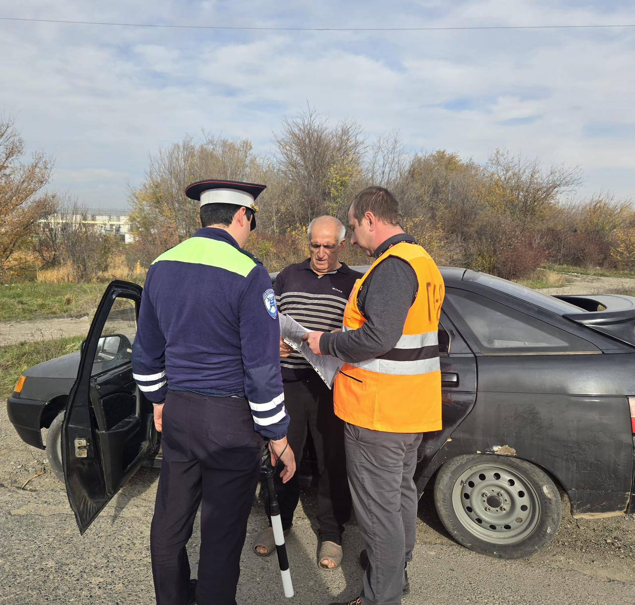 Сотрудники Госавтоинспекции Отдела МВД России по Прикубанскому району совместно с представителями ОАО «РЖД» провели профилактическое мероприятие, направленное на привлечение внимания граждан к соблюдению правил безопасности... Сотрудники Госавтоинспекции Отдела МВД России по Прикубанскому району совместно с представителями ОАО «РЖД» провели профилактическое мероприятие, направленное на привлечение внимания граждан к соблюдению правил безопасности...