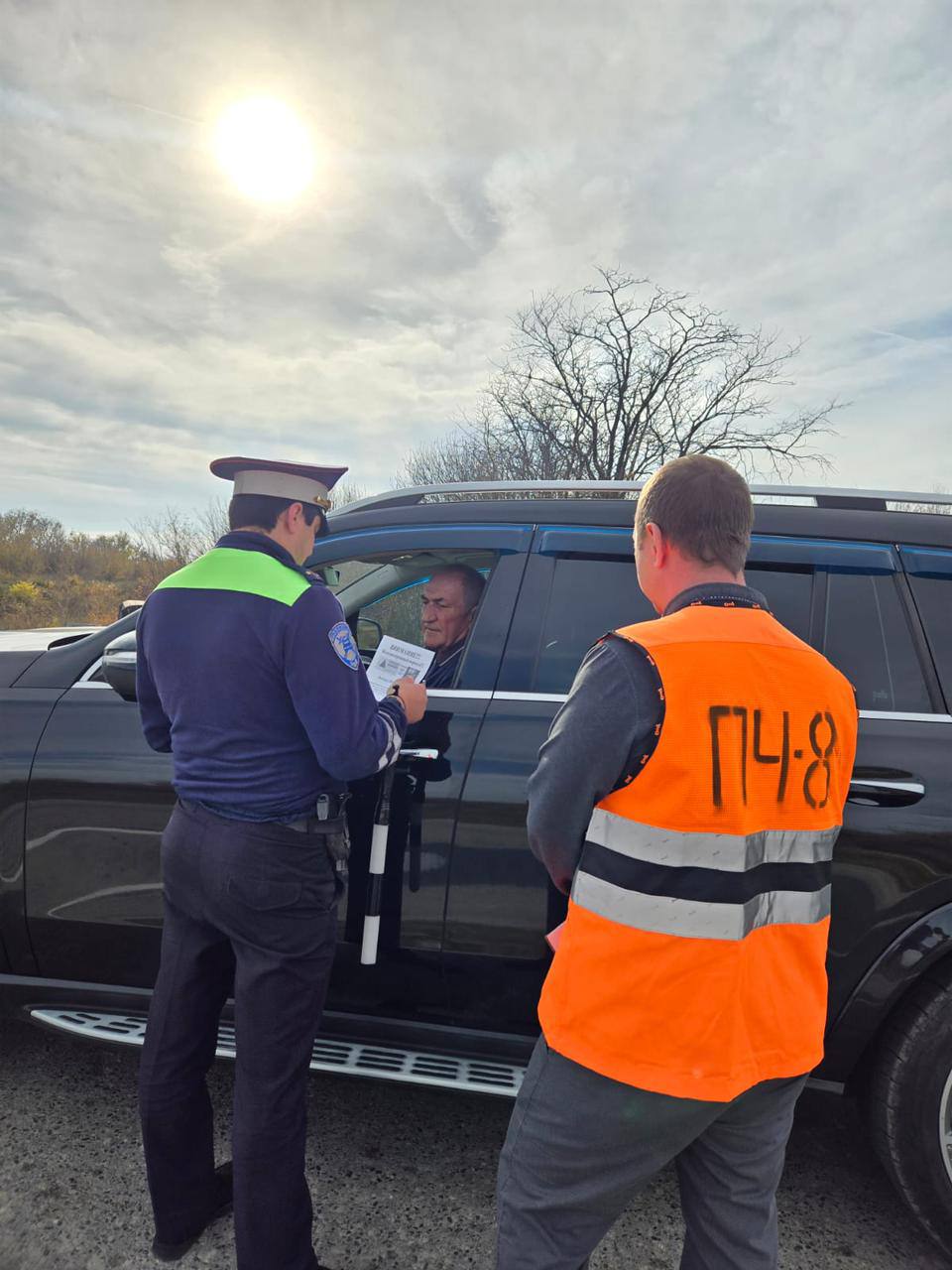Сотрудники Госавтоинспекции Отдела МВД России по Прикубанскому району совместно с представителями ОАО «РЖД» провели профилактическое мероприятие, направленное на привлечение внимания граждан к соблюдению правил безопасности... Сотрудники Госавтоинспекции Отдела МВД России по Прикубанскому району совместно с представителями ОАО «РЖД» провели профилактическое мероприятие, направленное на привлечение внимания граждан к соблюдению правил безопасности...