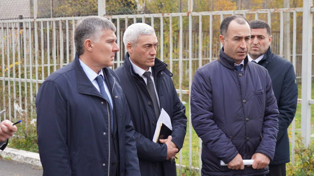 В Карачаево-Черкесию с рабочим визитом прибыл заместитель полпреда Президента РФ в СКФО Владимир Надыкто В Карачаево-Черкесию с рабочим визитом прибыл заместитель полпреда Президента РФ в СКФО Владимир Надыкто