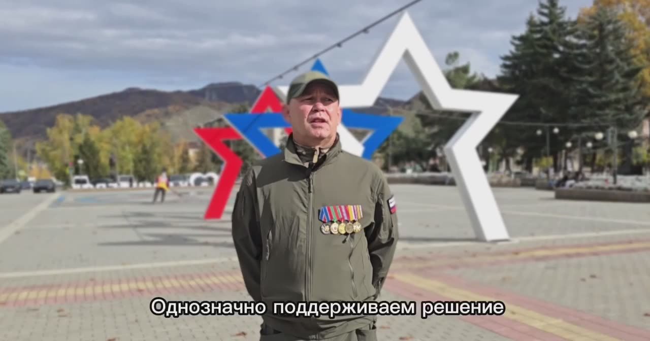 Быть патриотом - это не просто слова, это чувство, которое живет в сердце! Это готовность защищать свою Родину! Защищать свою семью!