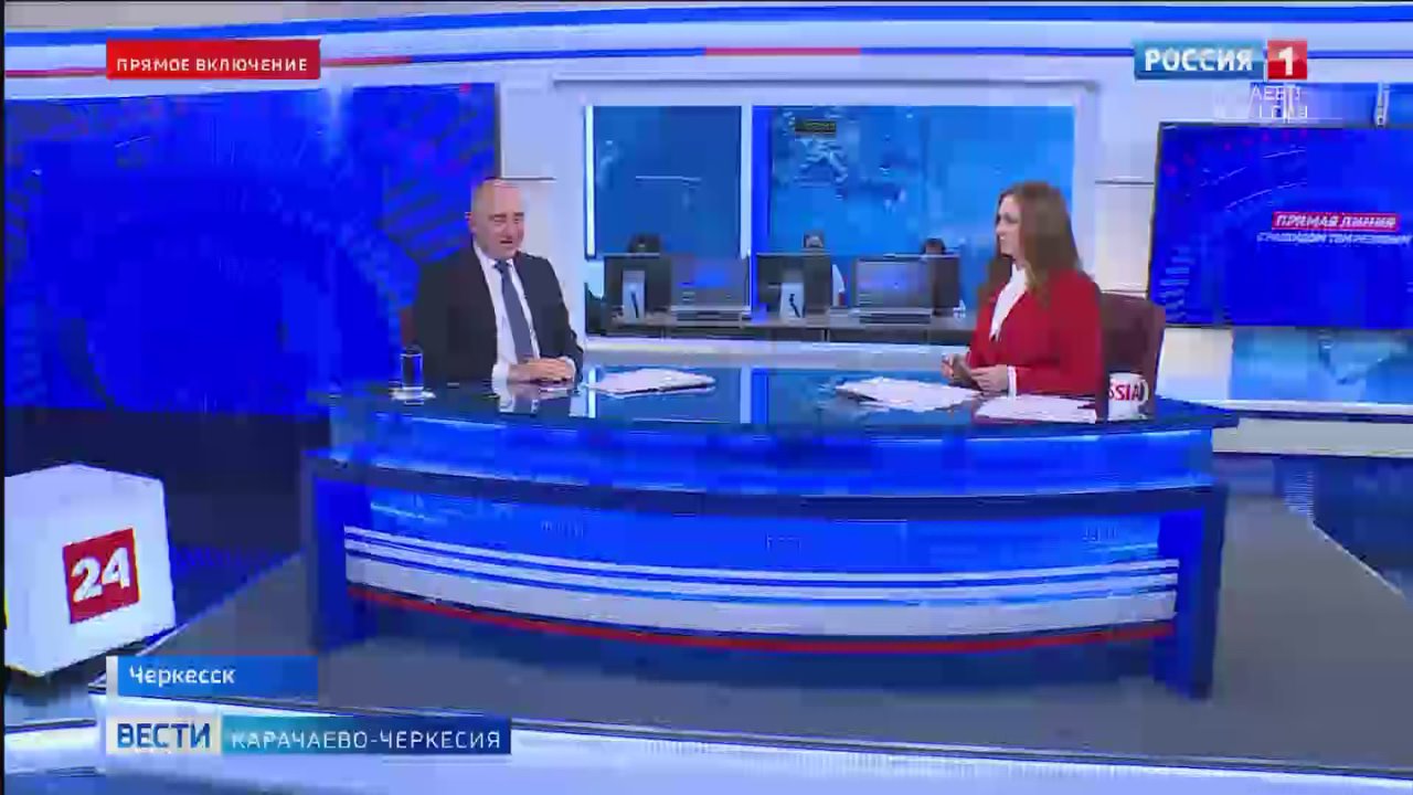 В Черкесске начали обустройство пандуса для маломобильных граждан в третьем подъезде многоквартирного дома по улице Интернациональная 16. С просьбой восстановить наклонную площадку для обеспечения перемещения людей с...