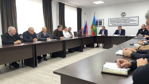 Вчера Министр транспорта и дорожного хозяйства Карачево-Черкесской республики Ренат Русланович Семенов провел рабочую встречу на которой обсудили транспортное обслуживание населения республики и обеспечение транспортной...