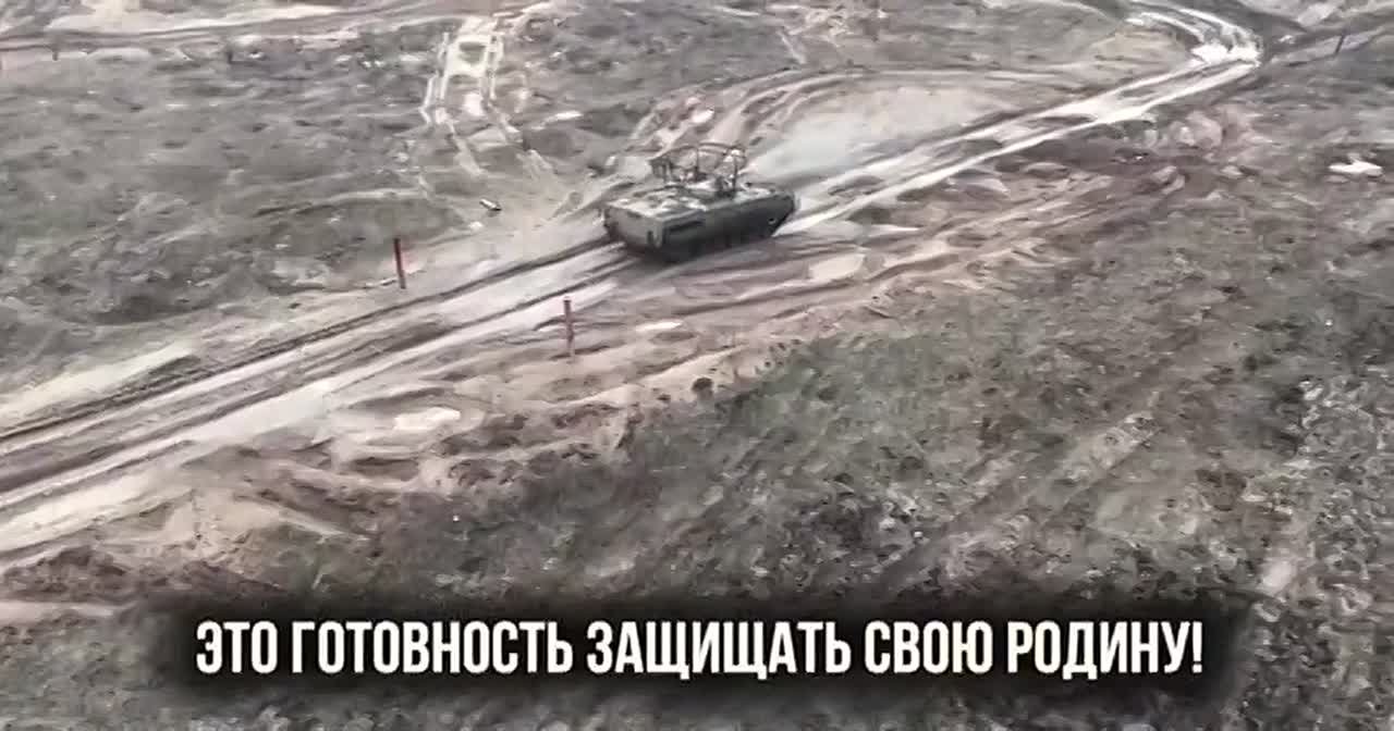 Быть патриотом - это не просто слова, это чувство, которое живет в сердце! Это готовность защищать свою Родину! Защищать свою семью!