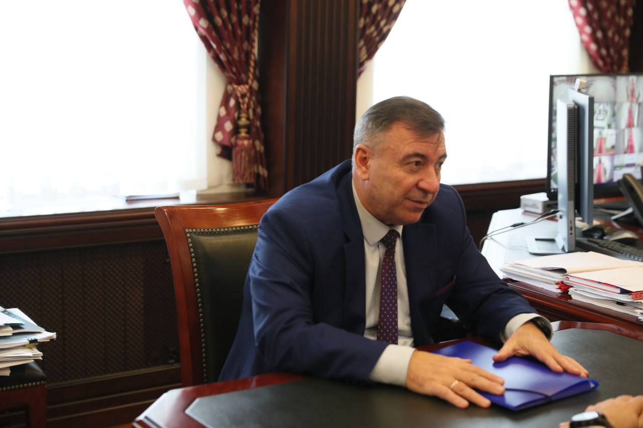 Сегодня состоялась рабочая встреча Председателя Правительства КЧР Мурата Аргунов и помощника Президента АО Петербургская биржа Казбека Пшиншева Сегодня состоялась рабочая встреча Председателя Правительства КЧР Мурата Аргунов и помощника Президента АО Петербургская биржа Казбека Пшиншева