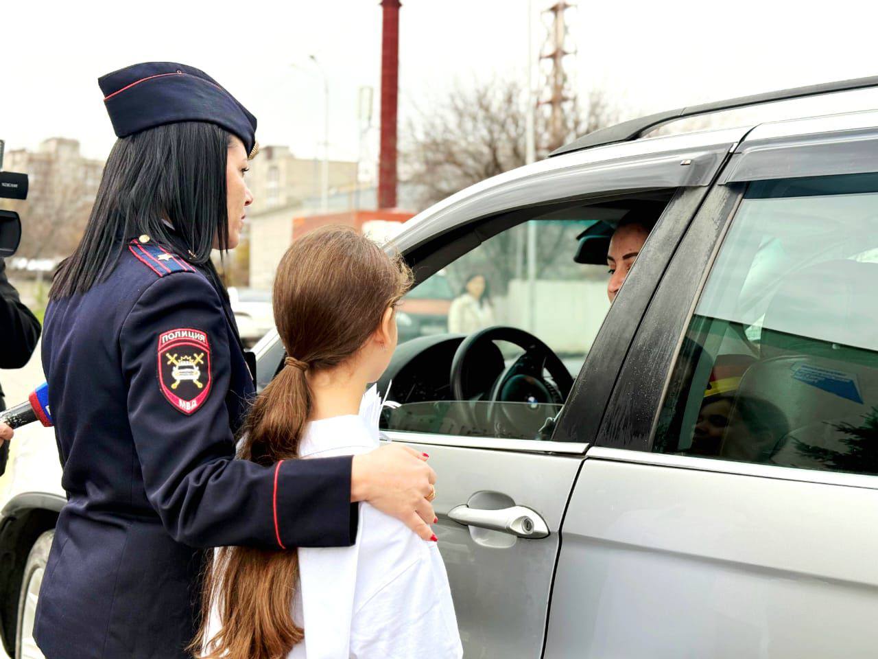 В Черкесске прошла акция, приуроченная ко Всемирному дню памяти жертв ДТП В Черкесске прошла акция, приуроченная ко Всемирному дню памяти жертв ДТП
