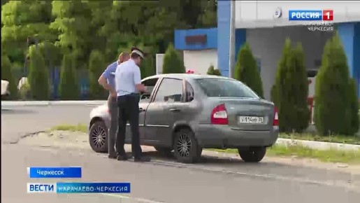 В Карачаево-Черкесии вводят новые комплексы фиксации нарушений правил дорожного движения, такие как неиспользование ремней безопасности, вождение с телефоном, выезд на встречную полосу, превышение установленной скорости...