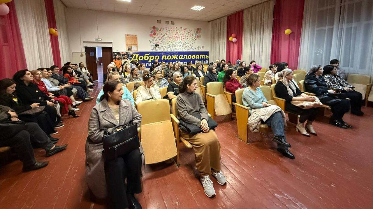 В средней общеобразовательной школе № 8 г. Черкесска состоялось родительское собрание на тему: «Профилактика жестокого обращения с несовершеннолетними», «Безопасный интернет», «Половая неприкосновенность» В средней общеобразовательной школе № 8 г. Черкесска состоялось родительское собрание на тему: «Профилактика жестокого обращения с несовершеннолетними», «Безопасный интернет», «Половая неприкосновенность»