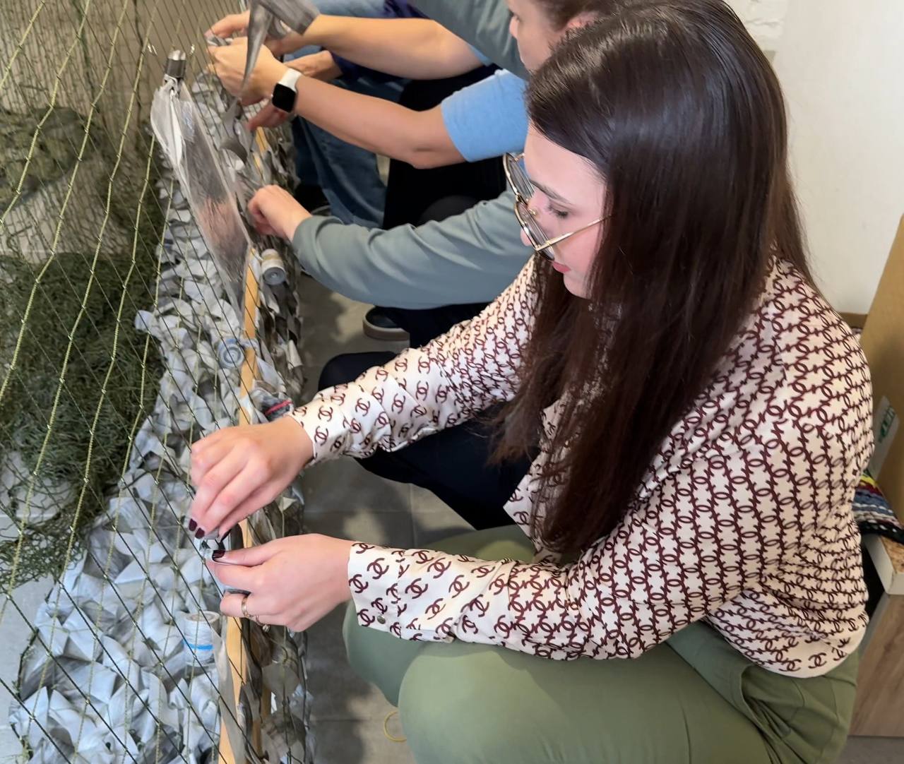 Члены Молодёжного совета и Поискового отряда «Казначей9» Управления Федерального казначейства по Карачаево-Черкесской Республике совместно с добровольцами социального пункта «Николин уголок» при Никольском соборе г.... Члены Молодёжного совета и Поискового отряда «Казначей9» Управления Федерального казначейства по Карачаево-Черкесской Республике совместно с добровольцами социального пункта «Николин уголок» при Никольском соборе г....