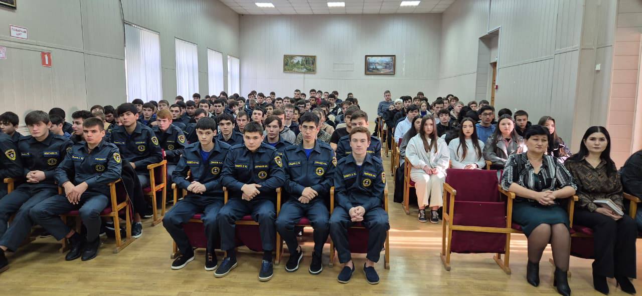 В рамках профилактической акции «Начинающий водитель» сотрудники отделения Госавтоинспекции МВД России «Адыге-Хабльский» побывали в Аграрно-технологическом колледже п. Эркен-Шахар, в котором предусматривается обучение...