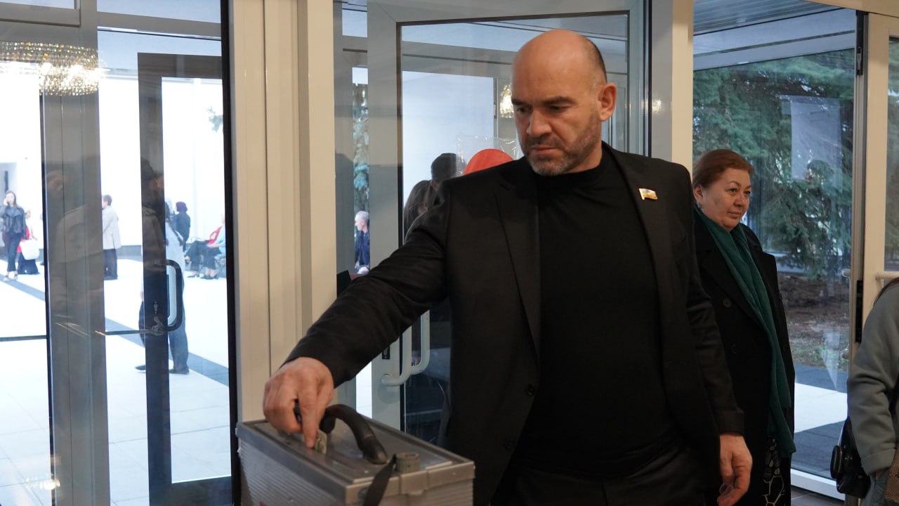 Сегодня по всей Карачаево-Черкесии в рамках всероссийской акции #МыВместе и при поддержке Регионального штаба по оказанию помощи военнослужащим и членам их семей при Главе КЧР Рашиде Темрезове проходят благотворительные... Сегодня по всей Карачаево-Черкесии в рамках всероссийской акции #МыВместе и при поддержке Регионального штаба по оказанию помощи военнослужащим и членам их семей при Главе КЧР Рашиде Темрезове проходят благотворительные...