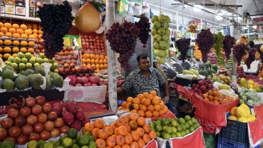 Можно ли выбирать продукты на рынке самому: адвокат дал четкий ответ