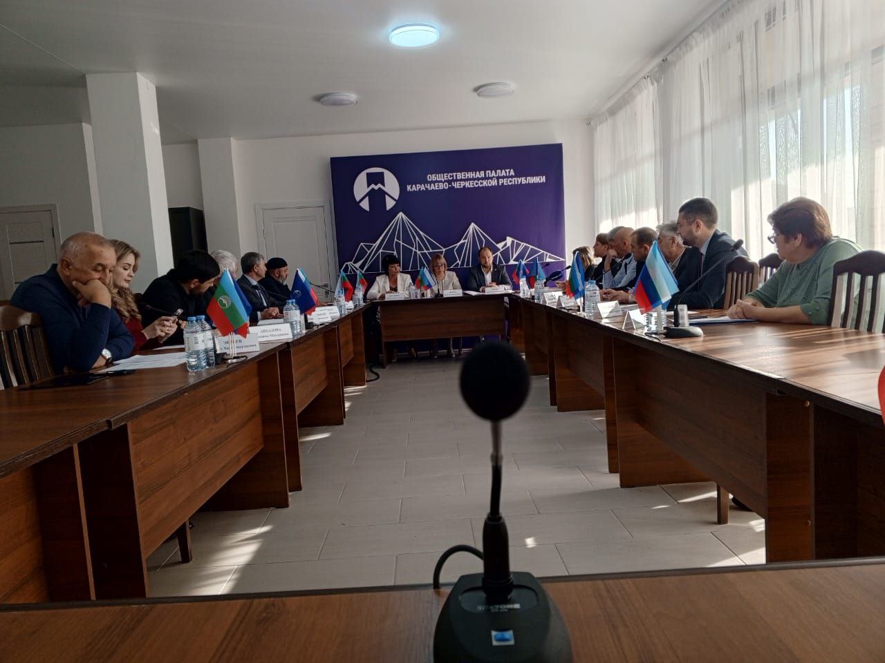 В Общественной палате Карачаево-Черкесии обсудили вопросы безопасности дорожного движения, меры по снижению травматизма В Общественной палате Карачаево-Черкесии обсудили вопросы безопасности дорожного движения, меры по снижению травматизма
