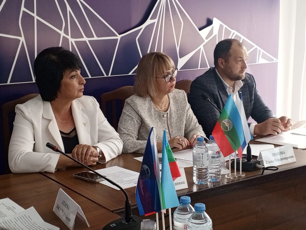 В Общественной палате Карачаево-Черкесии обсудили вопросы безопасности дорожного движения, меры по снижению травматизма В Общественной палате Карачаево-Черкесии обсудили вопросы безопасности дорожного движения, меры по снижению травматизма