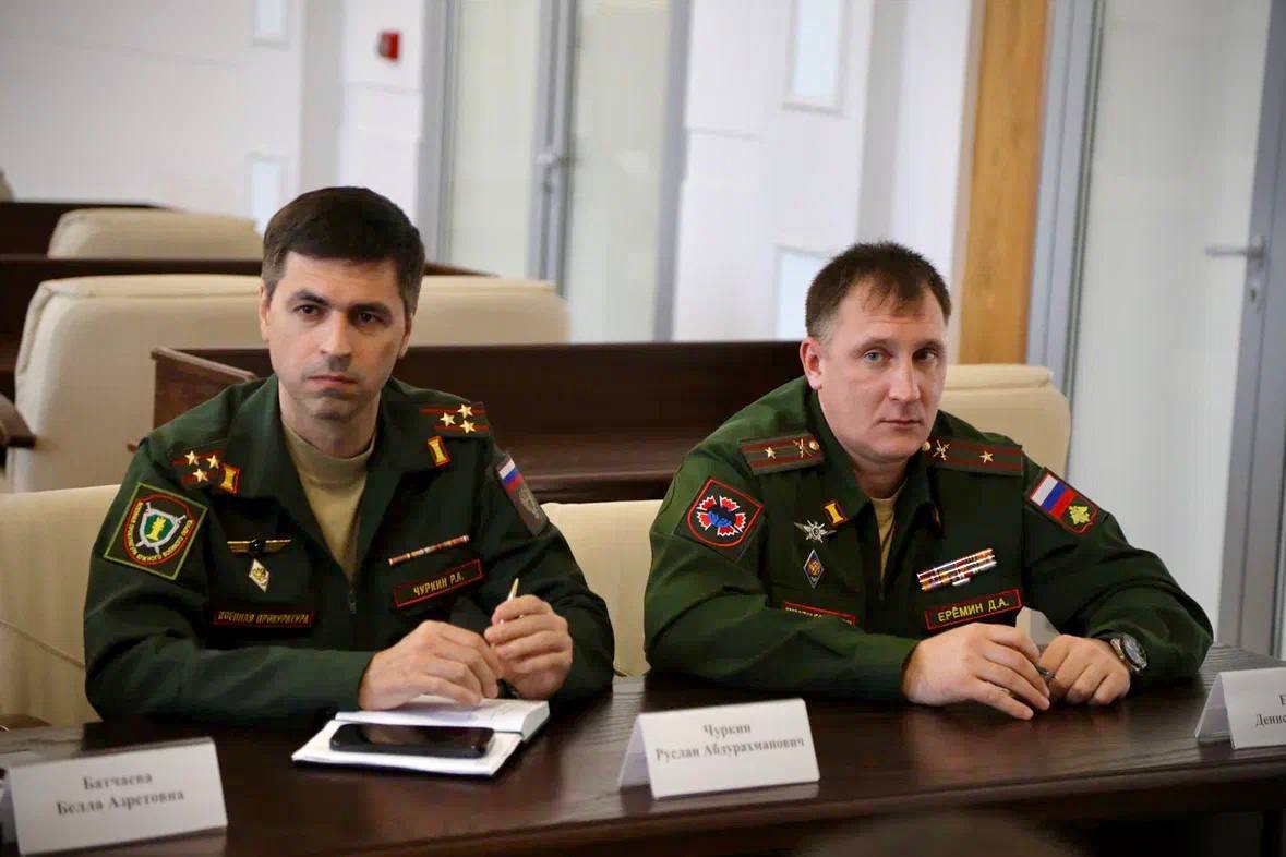 В Черкесске обсудили поддержку семей участников СВО В Черкесске обсудили поддержку семей участников СВО