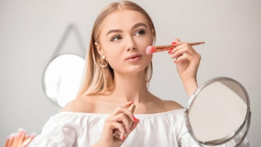 Больше никакого эффекта маски: этот крем скроет недостатки и выровняет цвет лица