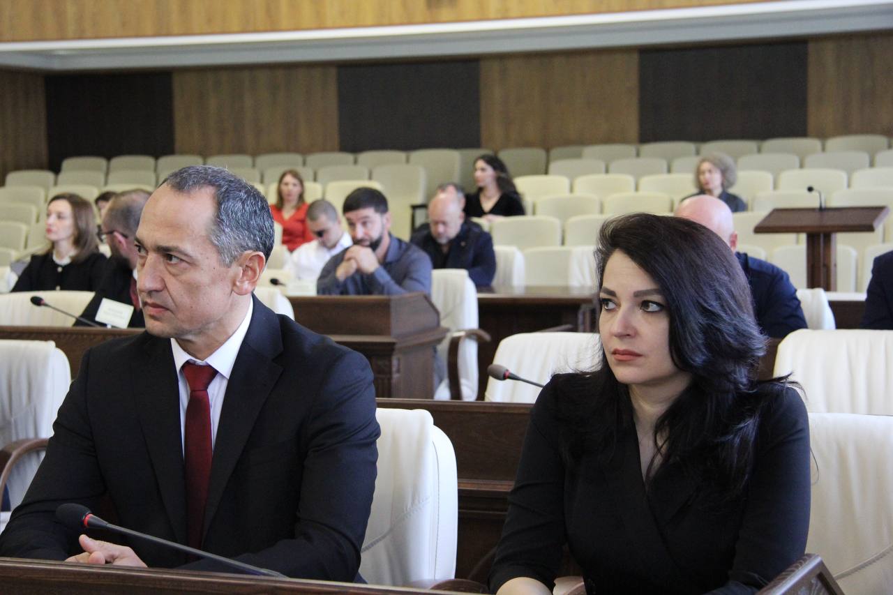 Алексей Баскаев: Принял участие в очередном 14-м заседании Думы Черкесска, на котором было рассмотрено 9 вопросов Алексей Баскаев: Принял участие в очередном 14-м заседании Думы Черкесска, на котором было рассмотрено 9 вопросов