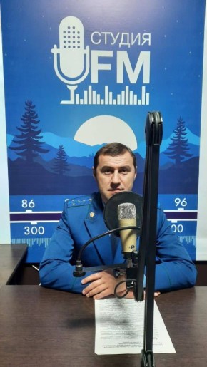 В радиопрограмме «Слово прокурору» в эфире радиостанции «КЧР ФМ» рассказано об уголовной ответственности за преступления в сфере ИТК